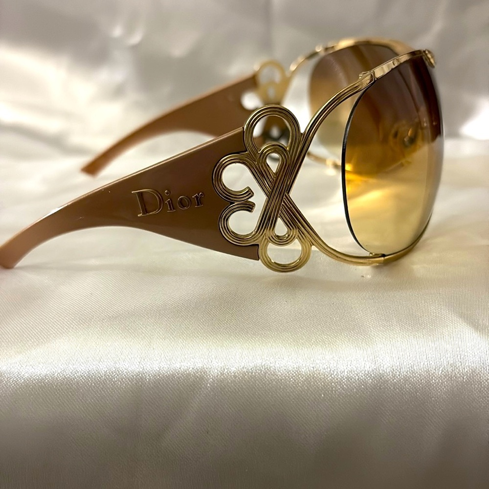 Authentic Rare DIOR DIORI QGY2K Gold PreOwned Sunglasses